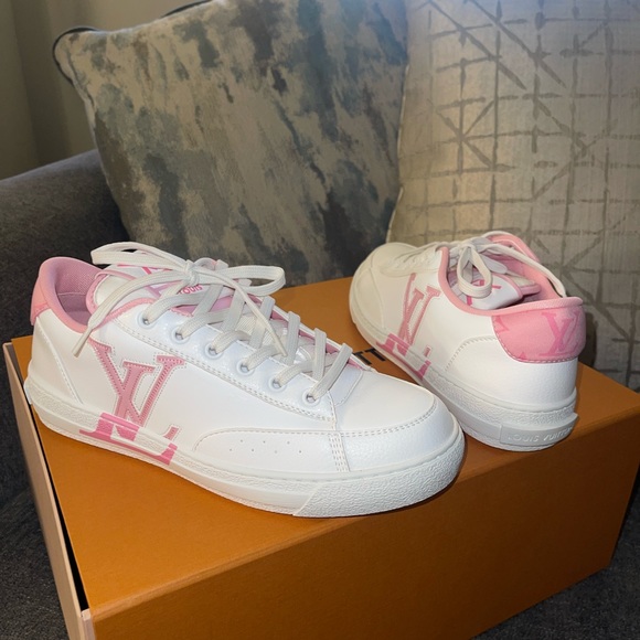 Louis Vuitton Women Charlie White Sneaker Size 38 / Authentic (Brand New) - Picture 4 of 6